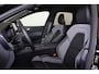 Volvo XC60 T8 Recharge AWD Plus Black Edition - IntelliSafe Assist & Surround - 360º Camera - Harman/Kardon audio - Adaptieve LED koplampen - Verwarmde voorstoelen, stuur & achterbank - Parkeersensoren voor & achter - Elektr. bedienb. voorstoelen met geheugen - Draadloze tel. lader - Extra getint glas - 21' LMV