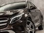 Mercedes-Benz GLA 180 AMG Sport Automaat (NAVIGATIE, LEDER, XENON, KUIPSTOELEN, GETINT GLAS, PARKEERSENSOREN, CRUISE, NIEUWE APK, NIEUWSTAAT)