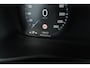 Volvo XC40 1.5 T3 Momentum Business | Achteruitrijcamera | Parkeersensoren | Navigatie | Apple Carplay | Android Auto | Keyless Entry | Elektrische Achterklep | Cruise Control Adaptief | BLIS | Stoelverwarming