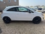 Opel Corsa 1.4 Color Stripes Edition clima, stoel- en stuurverwarming, APK 06-2027!