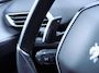 Peugeot 3008 1.6 HYbrid 225 GT 1e eigenaar | Elektrisch Panorama dak | Black Pack | Accu 95% | Camera | 18" LMV | Apple Carplay & Android Auto