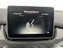 Mercedes-Benz B-klasse 180 AMG Night pakket Ambition Aut. *LEATHER-MICROFIBRE | CARBON-INLAY | FULL-LED | HEATED-SPORTSEATS | NAVI-FULLMAP | SHIFTPADDLES | PRIVACYGLASS | ECC | PDC | CRUISE | TOWBAR | KEYLESS | 18''ALU *