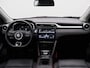 MG MG ZS EV Standard Range Luxury 50kWh Panoramadak | 360 Camera | Apple Carplay/Android Auto | 320km WLTP | Afneembare trekhaak | Getinte achterruiten