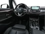 BMW 2-Serie Active Tourer 225xe iPerformance Saphir Edition {SOH-84%} Aut. *LEATHER | HEAD-UP | FULL-LED | HEATED-SPORTSEATS | CAMERA | NAVI-FULLMAP | PRIVACY-GLASS | ECC | PDC | 17''ALU*