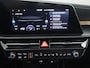 Kia Niro EV DynamicLine 64.8 kWh - SOH 98,9% - Airco - Apple Carplay/Android Auto - Cruise Control Adaptief - Navigatie - File Assistent - Fabrieksgarantie tot 07-2031