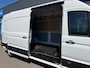 Volkswagen Crafter 35 2.0 TDI L4H3 Highline / AUTOMAAT/ 180 PK/ TREKHAAK/ CRUISE/ APP-CONNECT/ MULTIMEDIA/ PARK. SENSOREN + CAMERA/ AIRCO/ AUTOM. VERLICHTING