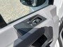 Volkswagen Crafter 35 2.0 TDI L4H4 Highline / AUTOMAAT/ 180 PK/ TREKHAAK/ CRUISE/ APP-CONNECT/ MULTIMEDIA/ PARK. SENSOREN + CAMERA/ AIRCO/ AUTOM. VERLICHTING