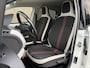 Volkswagen Up! 1.0 BMT high up! Camera | Beats Audio | DAB+ | Parkeersensoren | Stoelverwarming | Dealer onderhouden |
