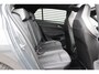 Volkswagen Golf 1.5 eTSI 3x R-Line | Panoramadak | Camera | Sfeerverlichting | IQ Light | Adaptive cruise | Stoelverwarming | Lane