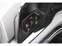 Volkswagen Golf 1.5 eTSI 3x R-Line | Panoramadak | Camera | Sfeerverlichting | IQ Light | Adaptive cruise | Stoelverwarming | Lane