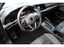Volkswagen Golf 1.5 eTSI 3x R-Line | Panoramadak | Camera | Sfeerverlichting | IQ Light | Adaptive cruise | Stoelverwarming | Lane