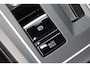 Volkswagen Golf 1.5 eTSI 3x R-Line | Panoramadak | Camera | Sfeerverlichting | IQ Light | Adaptive cruise | Stoelverwarming | Lane
