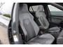 Volkswagen Golf 1.5 eTSI 3x R-Line | Panoramadak | Camera | Sfeerverlichting | IQ Light | Adaptive cruise | Stoelverwarming | Lane
