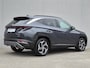 Hyundai Tucson 1.6 T-GDI PHEV Comfort Smart 4WD / Fabrieksgarantie tot 05-2027 / Dealer onderhouden / Stuur- & Stoelverwarming / Elektrische Achterklep / Trekgewicht 1350 kg / Achteruitrijcamera / Apple Carplay Android Auto / EAER bereik 62 km