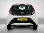 Toyota Aygo 1.0 VVT-i x-play *Automaat | BTW voertuig | Dealer onderhouden | Apple CarPlay/Android Auto | Airco | Achteruitrijcamera | Elektrische Ramen voor | Elektrisch verstelbare buitenspiegels |
