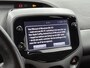 Toyota Aygo 1.0 VVT-i x-play *Automaat | BTW voertuig | Dealer onderhouden | Apple CarPlay/Android Auto | Airco | Achteruitrijcamera | Elektrische Ramen voor | Elektrisch verstelbare buitenspiegels |
