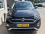 Volkswagen T-Cross 1.0 TSI Life / PARK. SENSOREN/ APP CONNECT/ ADAPT. CRUISE/ AIRCO/ DAB/ 16" LMV