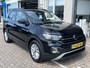 Volkswagen T-Cross 1.0 TSI Life / PARK. SENSOREN/ APP CONNECT/ ADAPT. CRUISE/ AIRCO/ DAB/ 16" LMV