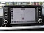Kia Picanto 1.0 CVVT Colour Edition Nederlandse auto! Achteruitrijcamera/Apple carplay/Cruise control/Climate control/Navigatie/Licht metalen velgen/Elektrische ramen/Centrale deurvergrendeling