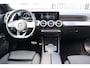 Mercedes-Benz GLB AMG 35 4MATIC Night pakket/Panoramadak/Stoelverwarming/Sfeerverlichting/ABC Kleppensysteem/Achteruitrijcamera/Apple carplay/21'' licht metaal/Elektrische achterklep/Oranje gordels!