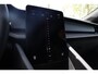 Polestar 2 Long Range Single Motor Prime Pro 82 kWh Adaptieve Cruise Control + Pilot Assist | Polestar Digital Key | Harman Kardon Premium Audio | Park Assist + 360° Camera | Elektrisch Bedienbare Voorstoelen met geheugen | 20" Pro Graphite Velgen | Panoramisch Dak