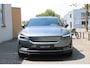 Polestar 2 Long Range Single Motor Prime Pro 82 kWh | Panoramadak | 20" Pro Graphite Velgen | Harman Kardon Premium Audio | Pilot Assist | Park Assist + 360° Camera | Volledig verstelbare voorstoelen | Ambiente sfeerverlichting | Polestar Digital Key | Elektrisch bedienbare achterklep met voetsensor | Energiebesparende warmtepomp | Verwarmbare stoel voor en achter + stuurwiel