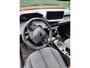 Peugeot 2008 1.2 PureTech 100 Allure Camera| Trekhaak | Cruise | | Achteruitrijcamera | Airco (automatisch) | Armsteun voor