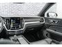 Volvo S60 B3 R-Design | Navigatie | Adaptieve Cruise Control | Keyless | Stoel-/Stuurverwarming | Dodehoekdetectie | Sportchassis | Elek. Stoelen | Memory | LED Koplampen | Park Assist | DAB | Zitverlenging | Apple Carplay & Android Auto | 18" LM