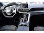 Peugeot 3008 1.2 PureTech Blue Lease Premium 360 graden camera/Apple carplay/Stoelverwarming/Elektrische stoel met geheugen/Cruise control/Dodehoek detectie/Navigatie/DAB/Climate control