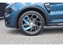 Lynk & Co 01 1.5 Panoramadak/360° Camera/Keyless/Lane assist/Adaptive cruise control/Navigatie/Apple carplay/Climate control/Stoelverwarming/Dodehoek detectie/Elektrisch sluitende achterklep/Elektrisch verstelbare stoel met geheugen