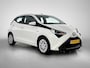 Toyota Aygo 1.0 VVT-i x-play | Apple CarPlay/Android Auto | DAB | Airco | Achteruitrijcamera | Elektrische Ramen voor | elektrisch verstelbare buitenspiegels |