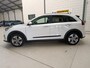 Kia Niro EV e-Niro DynamicPlusLine 64 kWh Navigatiesysteem | Open dak | Parkeersensoren |Stoelverwarming | Led verlichting