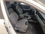 Kia Niro EV e-Niro DynamicPlusLine 64 kWh Navigatiesysteem | Open dak | Parkeersensoren |Stoelverwarming | Led verlichting
