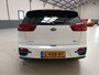 Kia Niro EV e-Niro DynamicPlusLine 64 kWh Navigatiesysteem | Open dak | Parkeersensoren |Stoelverwarming | Led verlichting