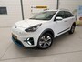 Kia Niro EV e-Niro DynamicPlusLine 64 kWh Navigatiesysteem | Open dak | Parkeersensoren |Stoelverwarming | Led verlichting