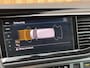 Volkswagen Transporter 2.0 TDI L2H1 30 DC Multivan | Automaat | Trekhaak | Navigatie | DAB | Apple Carplay | Elektrische Schuifdeur |