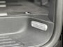 Volkswagen Transporter 2.0 TDI L2H1 30 DC Multivan | Automaat | Trekhaak | Navigatie | DAB | Apple Carplay | Elektrische Schuifdeur |