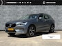 Volvo XC60 2.0 B5 Momentum Pro | Trekhaak | Lederen Bekleding | Stoelverwarming voor en achter | Keyless Entry | Elektrische Achterklep | Achteruitrijcamera | Parkeersensoren | Parkeerverwarming | LED Koplampen Adaptief | Navigatie | Apple Carplay | Android Auto