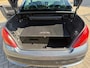 Peugeot 207 CC 1.6 VTi Féline AUTOMAAT NL AUTO NAP! NW DISTRIE! LEER l AIRCO ECC l JBL l STOELVERWARMING l LMV! TOPSTAAT!