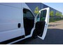 Fiat Ducato 2.2 MultiJet 140 L2H2 3.5t Automaat in Topstaat |Trekhaak |Camera |Cruise |Navi |Carplay |Digitaal dashboard |Climate control |140 pk |Betimmering |1e eigenaar