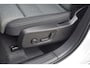 Volvo XC40 B3 177PK Core | 19" | Trekhaak | All-Season | Lighting | Power Seats |
