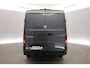 Volkswagen Crafter 2.0 TDI L3H2 140PK | Clima | Camera | 3 Zits | Carplay | Parkeersensoren