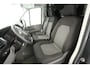 Volkswagen Crafter 2.0 TDI L3H2 140PK | Clima | Camera | 3 Zits | Carplay | Parkeersensoren