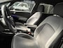 Volkswagen ID.3 Business 58 kWh Navigatie / 19"LM velgen / App-connect / Clima / Stoelverwarming / Zwart dak HAL