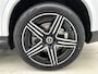 Mercedes-Benz GLC 300e 4MATIC Business Solution AMG | Advanced plus | Nightpakket | Trekhaak | Panoramaschuifdak | Treeplanken | Middenconsole metaalstructuur | 20 inch vijfspaaks lichtmetalen AMG-velgen |