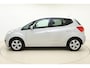 Kia Venga 1.6 CVVT Super Pack 125pk | Automaat | Climate Control | Cruise Control | Camera | Trekhaak | Lichtmetalen Velgen | Navigatie | Parkeersensoren