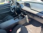 Mazda 3 2.0 e-SkyActiv-G M Hybrid 150 Homura TREKHAAK | A.CAMERA | 18"LM VELGEN BLACK | APPLE CARPLAY/ANDROID AUTO | HEAD-UP DISPLAY | 1e EIG | NED.AUTO |