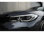 BMW 3-Serie Touring 330e 292 pk xDrive High Executive M-Sportpakket / BTW-Auto/  Pano-Dak/ Adap.Cruise/ 360-Camera/ Keyless/ Head-Up/ Harman&Kardon/