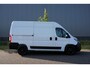 Fiat Ducato 2.2 MultiJet 140 L2H2 3.5t Automaat in Topstaat |Trekhaak |Camera |Cruise |Navi |Carplay |Digitaal dashboard |Climate control |140 pk |Betimmering |1e eigenaar