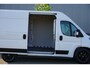 Fiat Ducato 2.2 MultiJet 140 L2H2 3.5t Automaat in Topstaat |Trekhaak |Camera |Cruise |Navi |Carplay |Digitaal dashboard |Climate control |140 pk |Betimmering |1e eigenaar